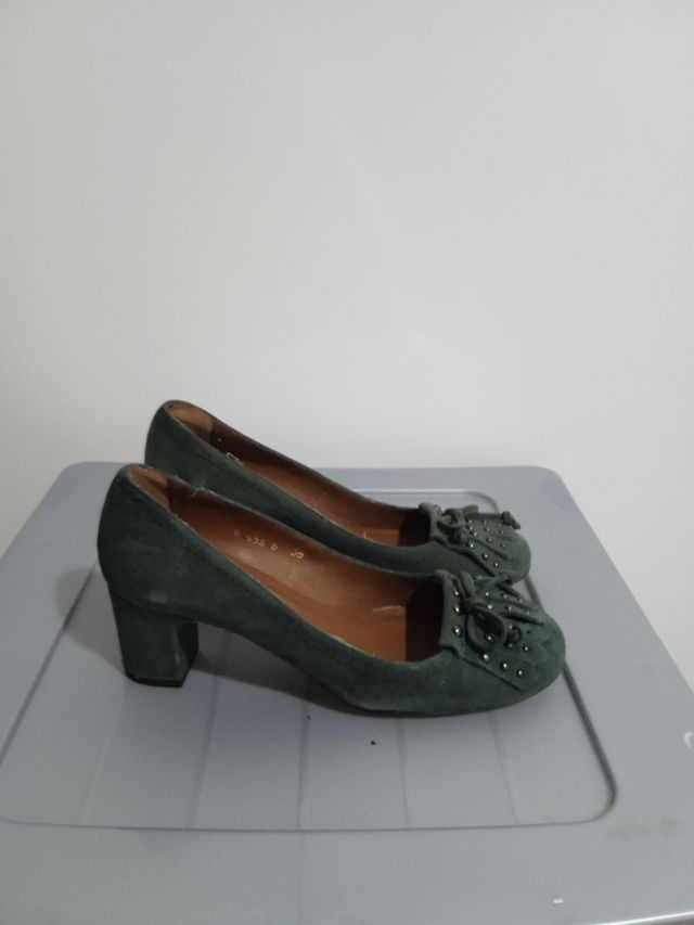 Zapatos tacón verde