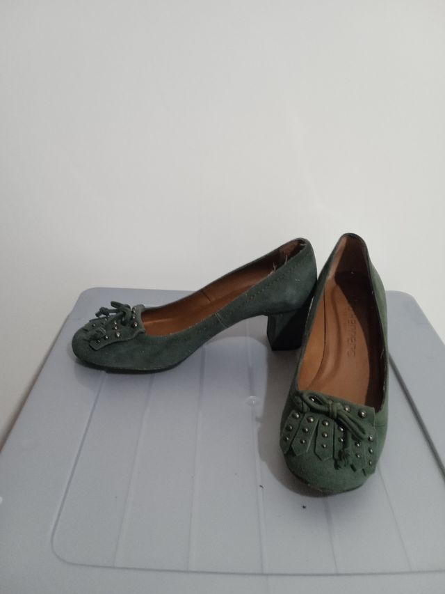 Zapatos tacón verde