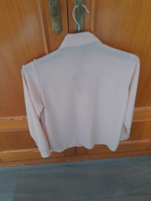 Blusa c/perlas: elegante y bonita