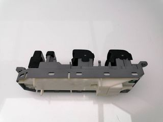 MANDO ELEVALUNAS DELANTERO IZQUIERDO TOYOTA AURIS 1.2 16V TU