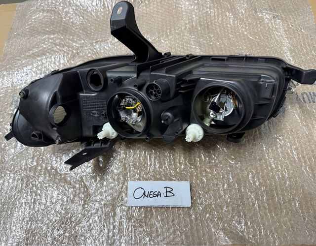 Faros (Izquierdo y Derecho) Opel Omega B