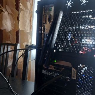 Torre PC Gamer - Azul y Negro
