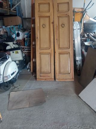 Puertas madera maciza