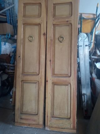 Puertas madera maciza