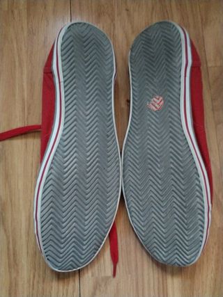 Zapatillas Zara rojas nº 43