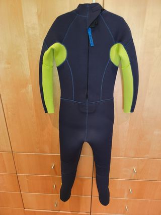 Neopreno Olaian 4/3 mm niño T8