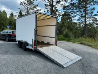 Remolque Ifor Williams BV126