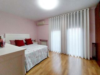 Casa adosada en venta en Les Arenes - La Grípia  Can Montllor en Terrassa