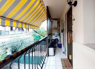 Casa adosada en venta en Les Arenes - La Grípia  Can Montllor en Terrassa