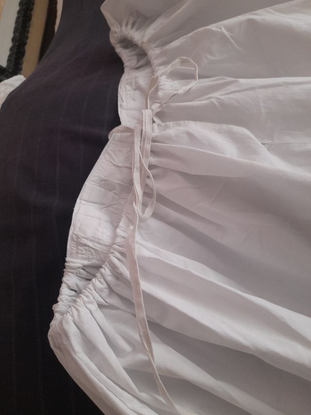 Enagua regional antigua