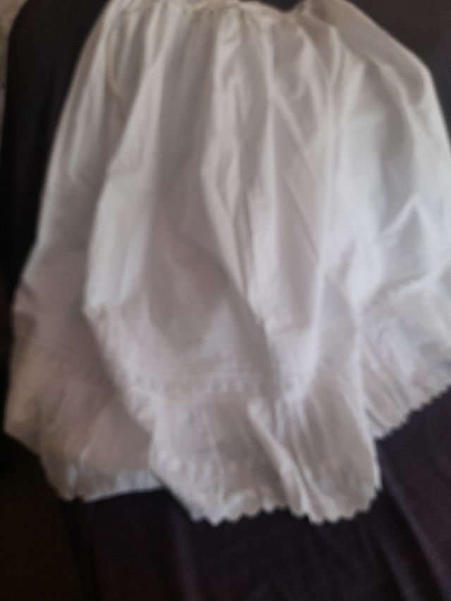 Enagua regional antigua