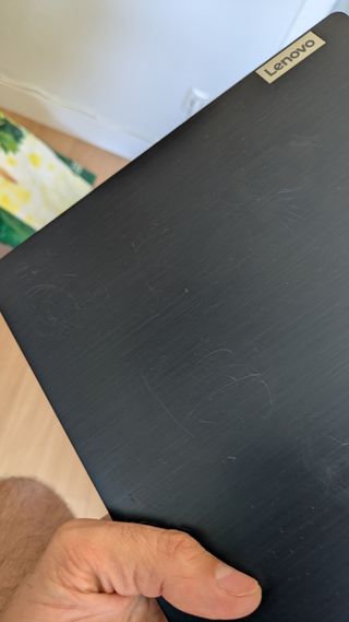 Portátil Lenovo IdeaPad 3