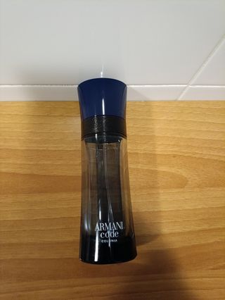 Frasco de colonia Vacío de Armani Code .