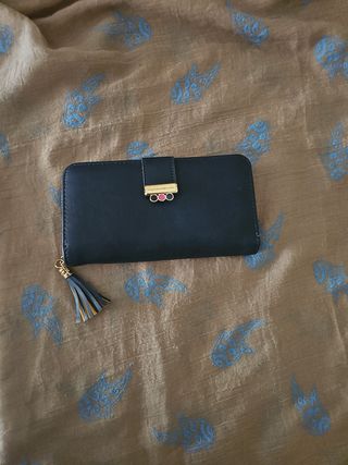 Monedero vintage 
Color azul y rosa 
