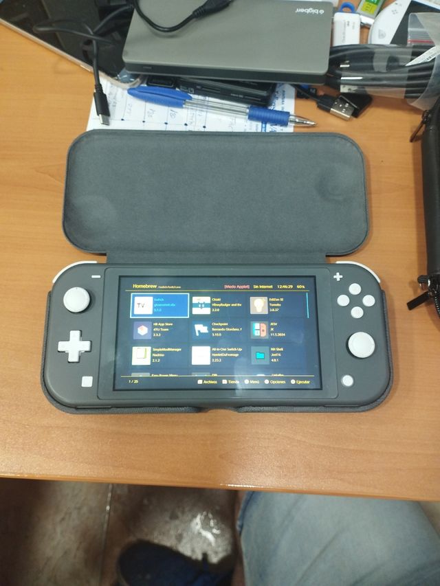 Nintendo Switch Lite + funda + 512GB