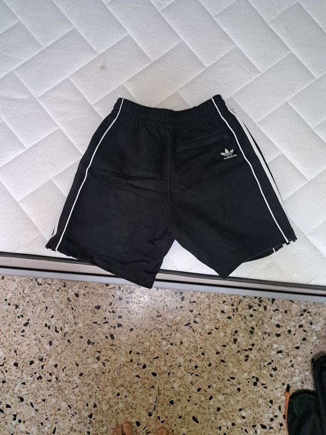 Shorts Adidas - Cortos Negros