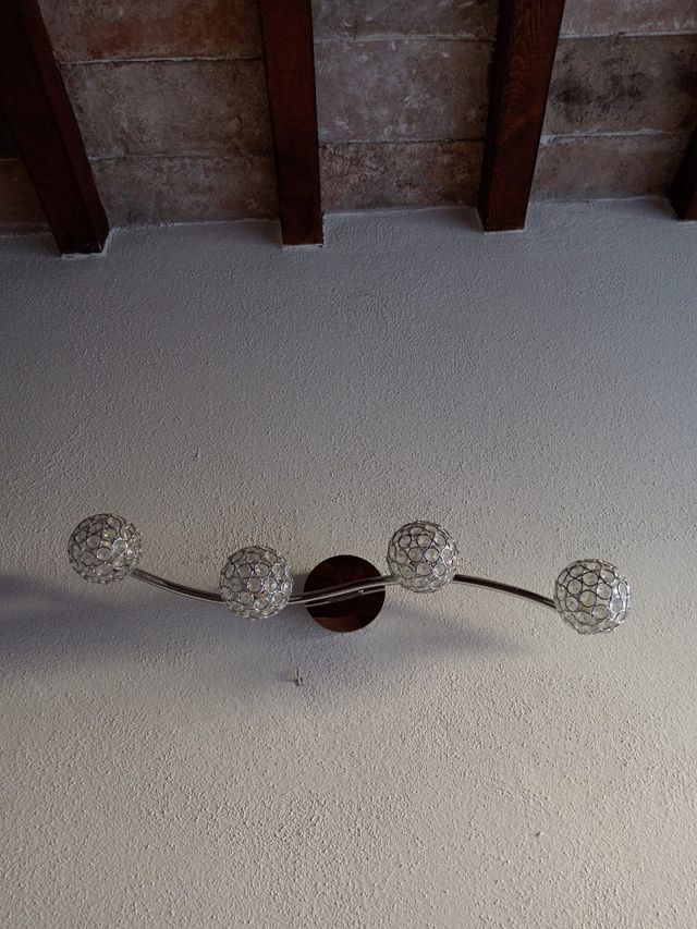 Applique moderne 2 e 4 luci argento