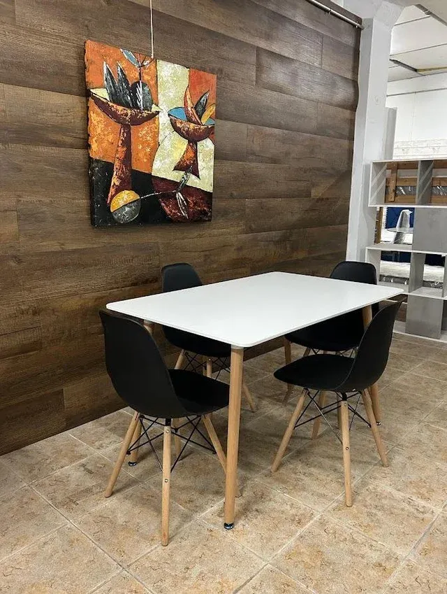 Mesa Comedor + 4 Sillas