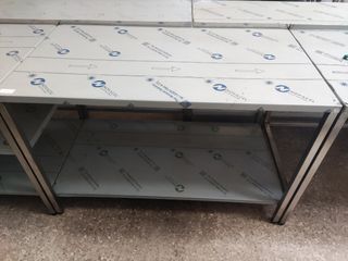 MESA INDUSTRIAL DE 128 CM