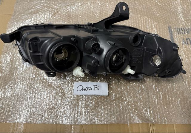 Faro Izquierdo Opel Omega B (Xenón)