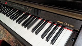 Yamaha Clavinova CLP-950 – Piano Digital