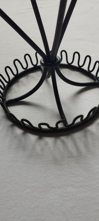 Lampadari FORJA a 4 bracci.