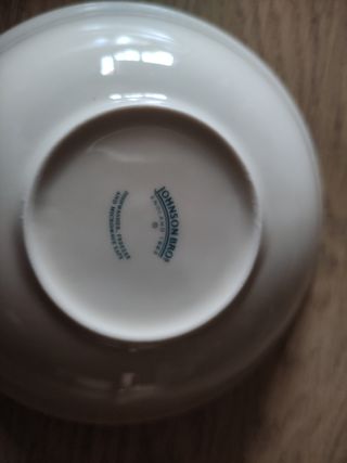 Vajilla Johnson Bros. - Beige/Verde