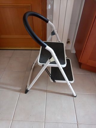 Escalera Plegable 2 Peldaños