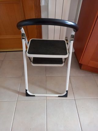 Escalera Plegable 2 Peldaños