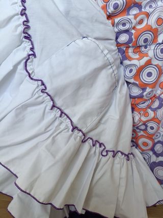 Traje gitana: lunares naranja-morado
