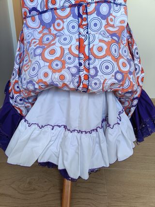 Traje gitana: lunares naranja-morado