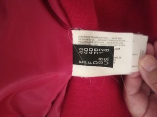 Abrigo rojo mujer
