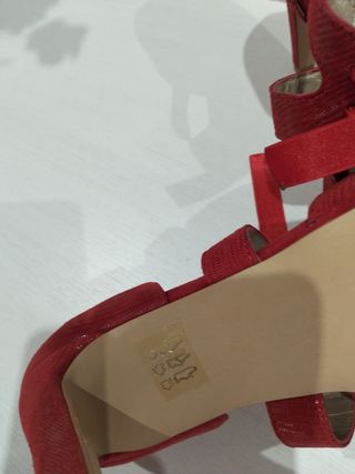 Zapatos mujer,el tacón mide 11cm,no hago envíos 
