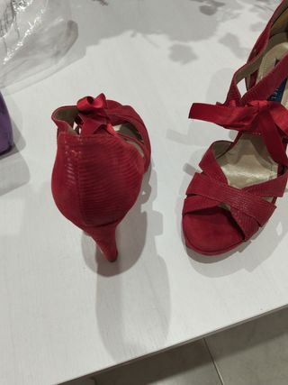 Zapatos mujer,el tacón mide 11cm,no hago envíos 