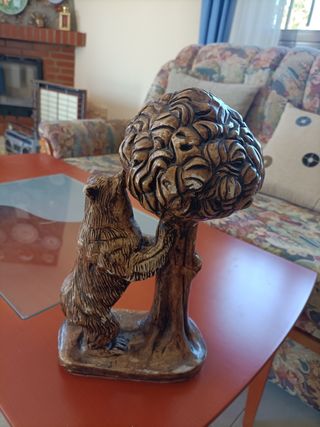 Estatuilla Oso y Madroño