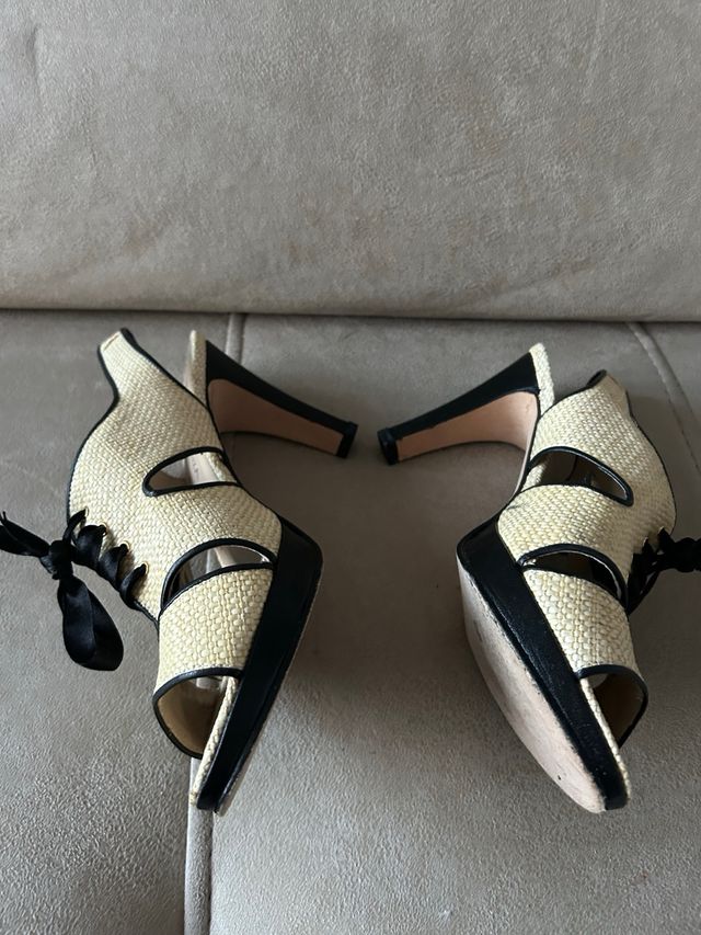 Sandalias tacón Ramón Tenza beige