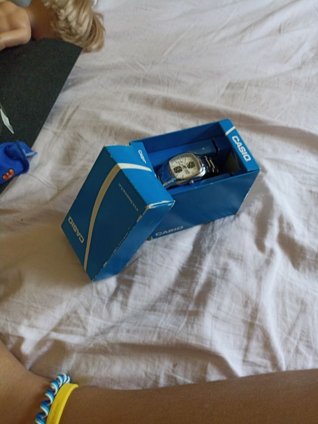 Reloj Casio plateado
