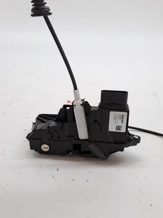 CERRADURA PUERTA TRASERA DERECHA VOLVO XC 40