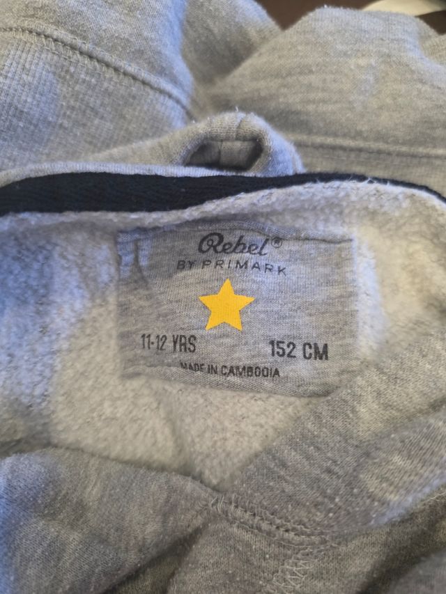 Camisola c/ capuz Primark (11-12 anos)