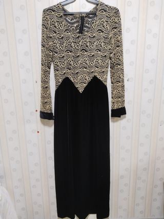 Vestido largo con mangas 