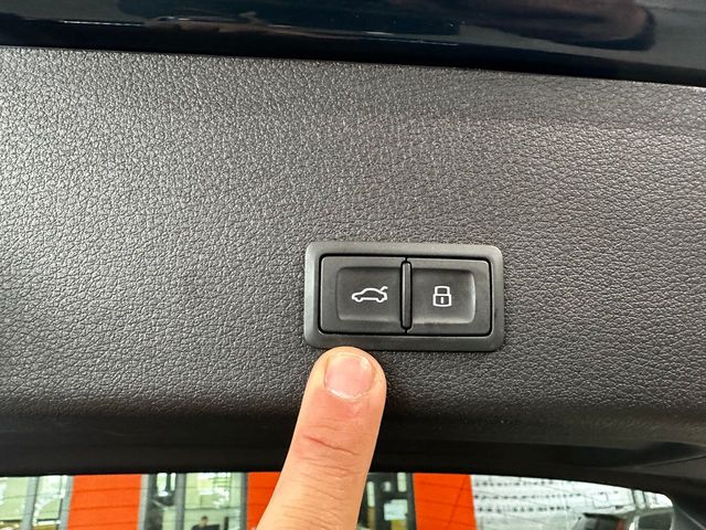 Audi e-tron Advanced 55 quattro
