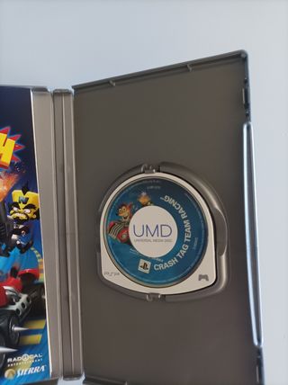 Crash Tag Team Racing - PSP Platinum