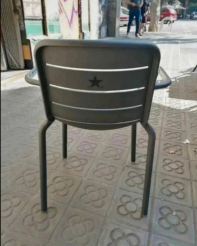 Silla de Plástico para Terraza. 