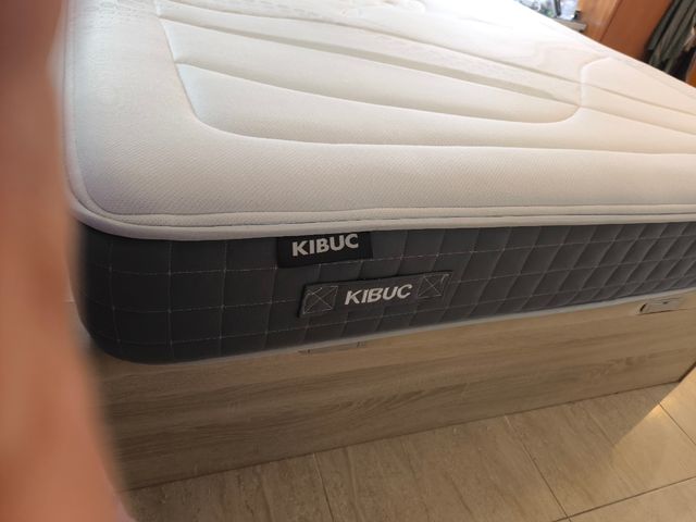 Colchón Kibuc 160x200cm viscoelástico tiene 5 años