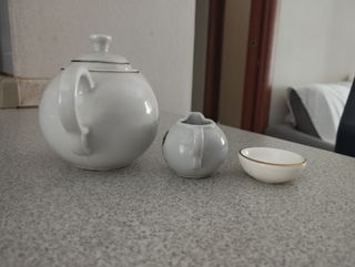 Set teiera, lattiera, zuccheriera vintage