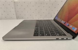 PORTÁTIL MACBOOK PRO 13 A1989 i7/16GB/256GB #1