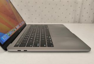 PORTÁTIL MACBOOK PRO 13 A1989 i7/16GB/256GB #1