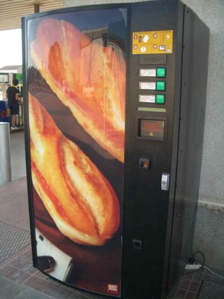 Distribuidor automático de bocadillos, crujientes