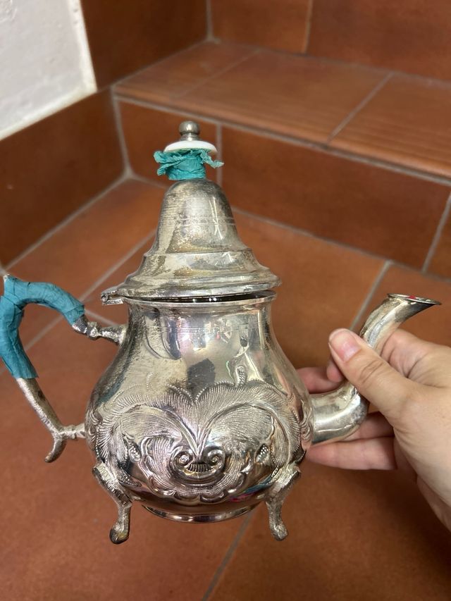 Tetera plata antigua