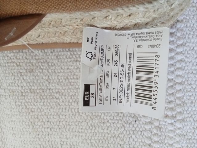 Sandalias planas beige WomenSecret